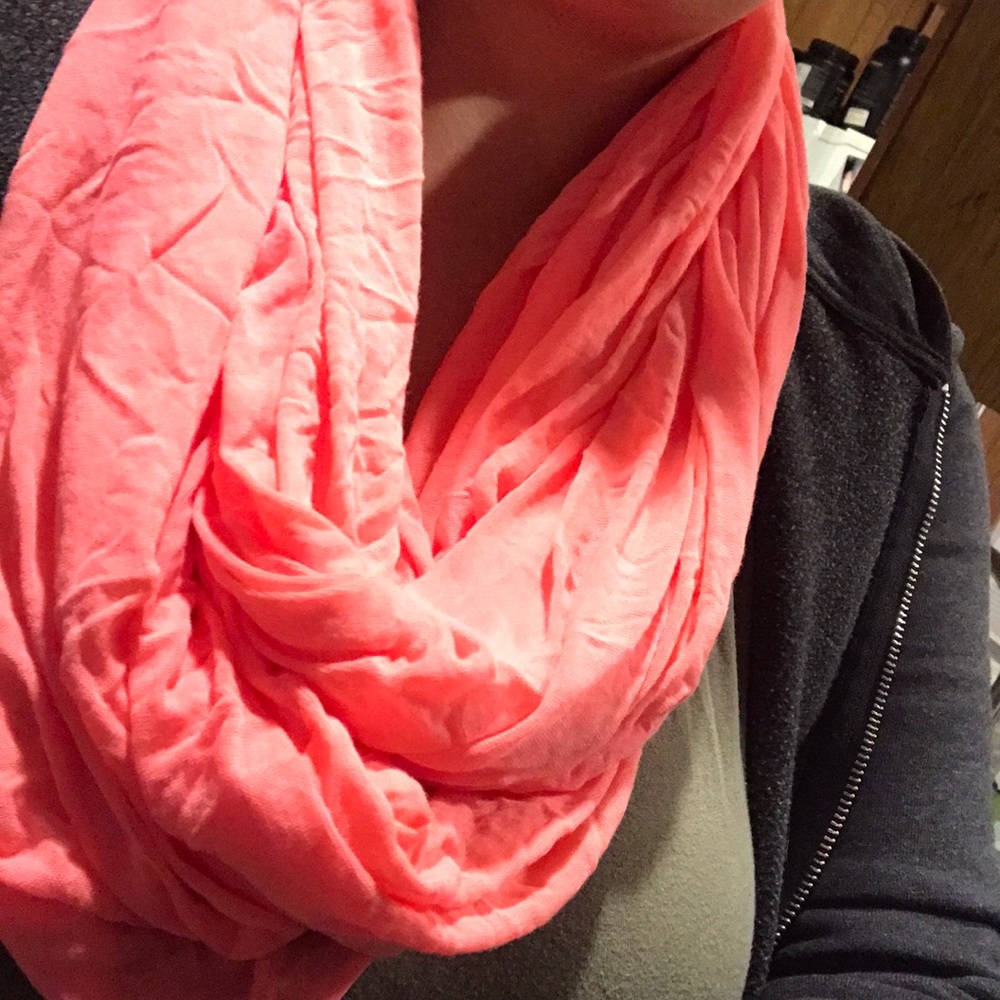 Gap | Neon Pink Infinity Scarf